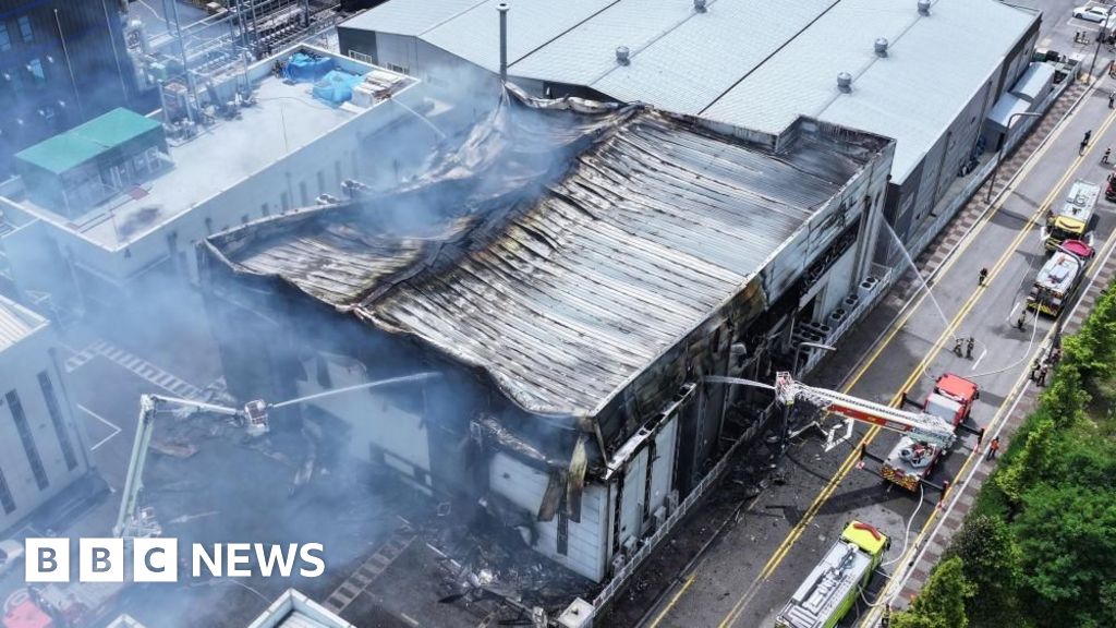 Exploderande litiumbatterier utlöser dödlig fabriksbrand