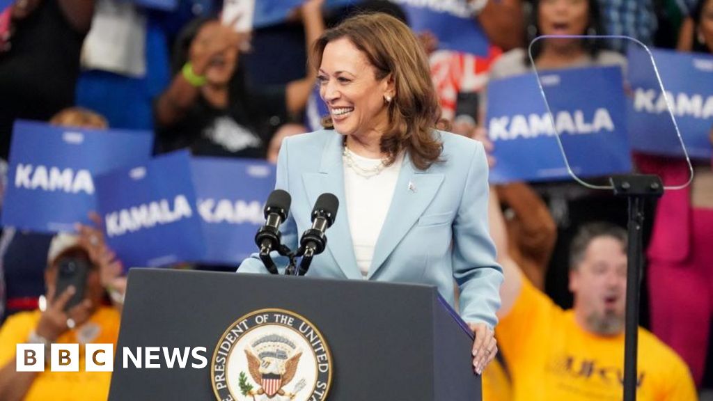 Kamala Harris utmanar Donald Trump att debattera på mötet i Georgia