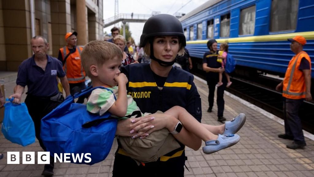 Ukrainas vitala öststad i ryska sevärdheter