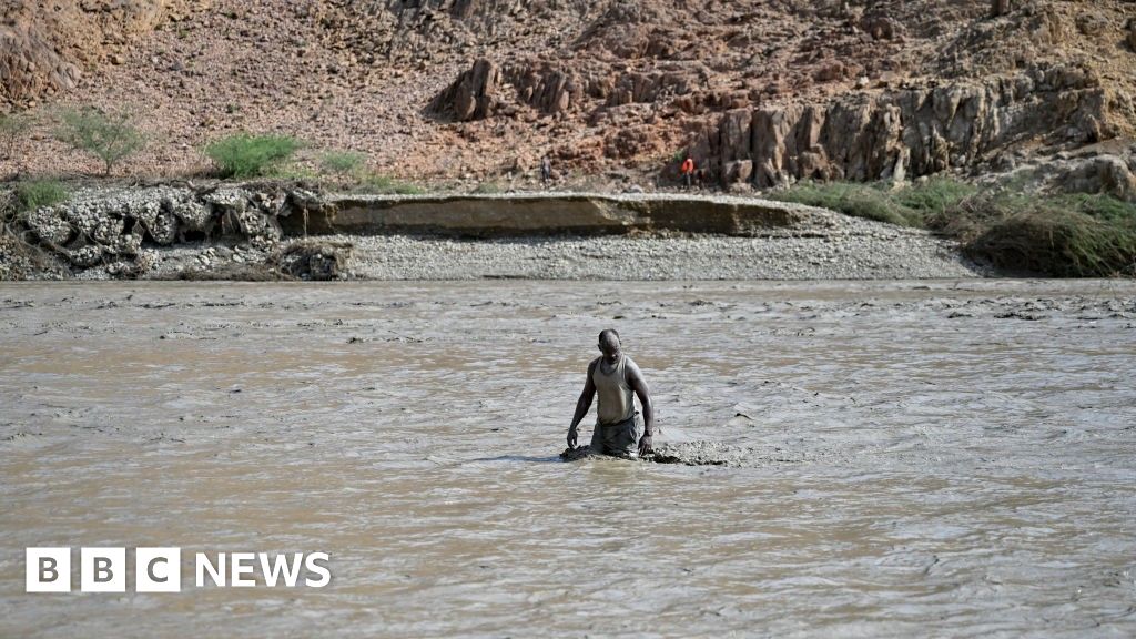 Sudan-dammen kollapsar i Röda havet och dödar 60