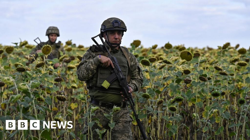 Ukraina beordrar evakuering av den östra staden när Ryssland vinner