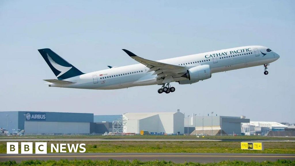 Cathay Pacific grundar flygplan efter motorproblem