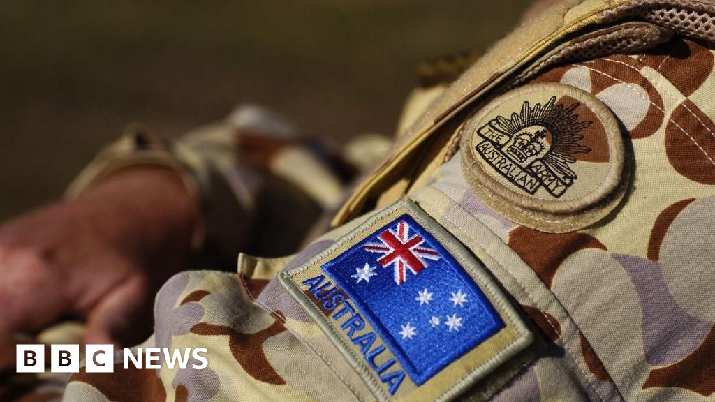 Australien tar av militära medaljer över krigsförbrytarkulturen