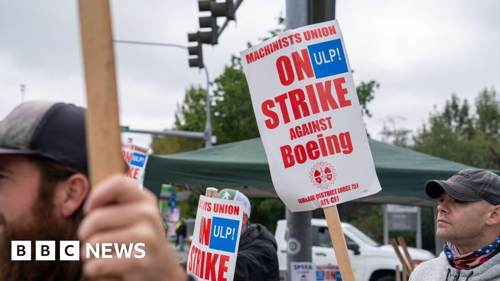 Boeing sätter tiotusentals arbetare på ledighet efter strejk