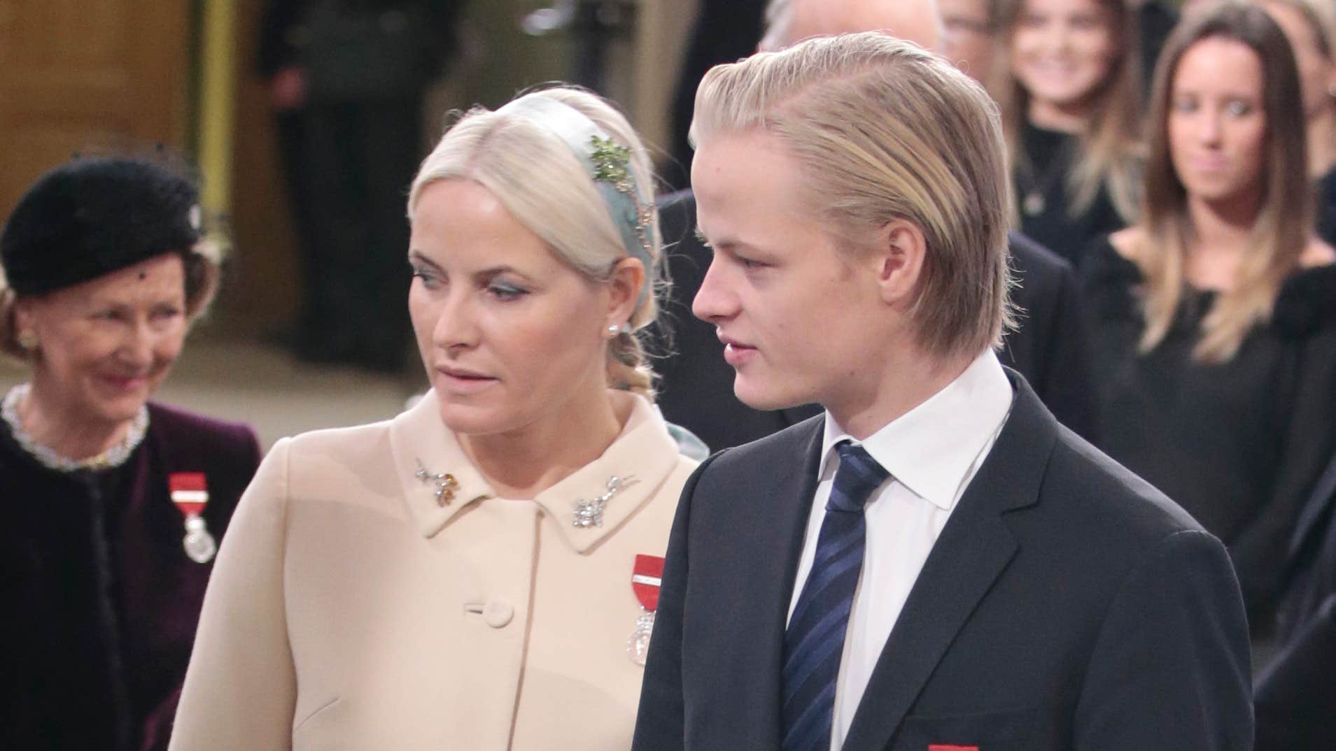 Uppgifter: Mette-Marit varnade Marius innan gripandet | Kungligt