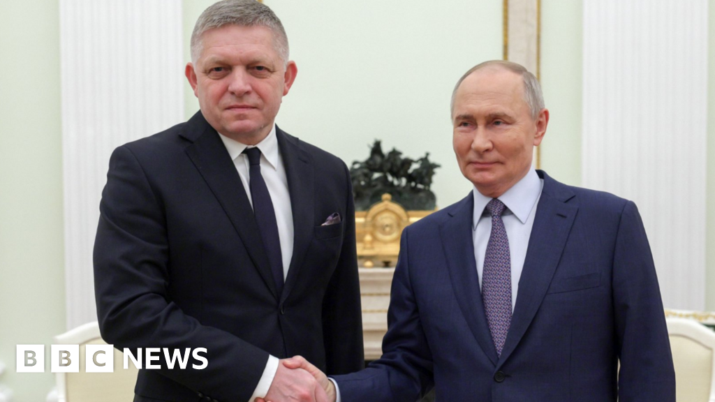 Slovakiens Robert Fico möter Vladimir Putin på överraskande besök i Moskva