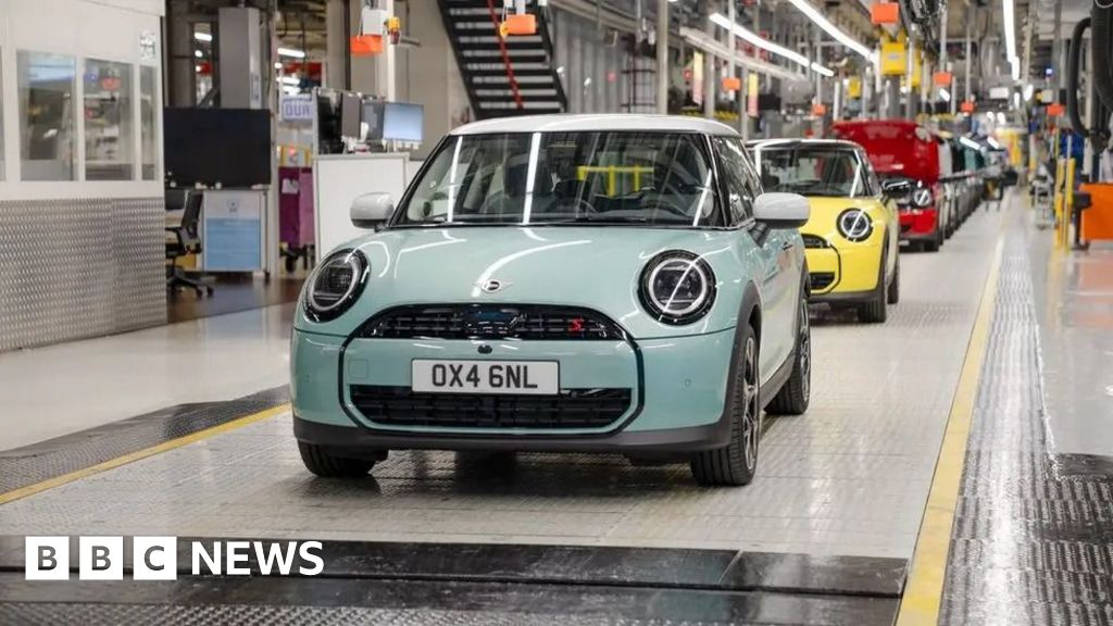 BMW försenar 600 miljoner £ Electric Mini Factory -uppgradering över ”osäkerhet”