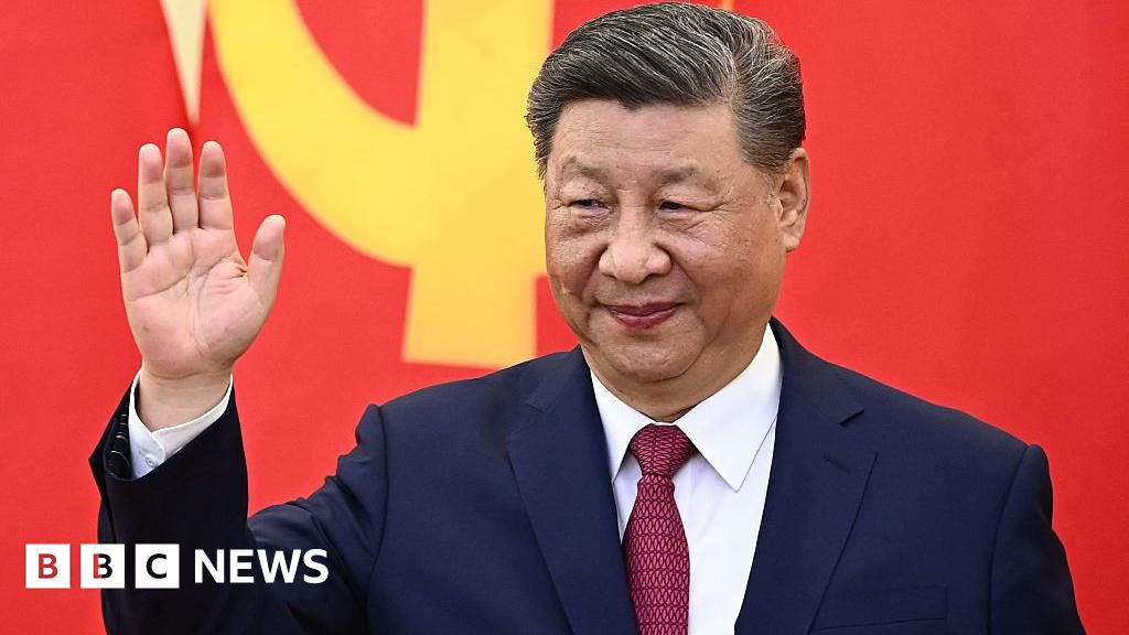 Kinas XI uppmanar Vietnam att motsätta sig ”mobbning” när Trump mullar fler tullar