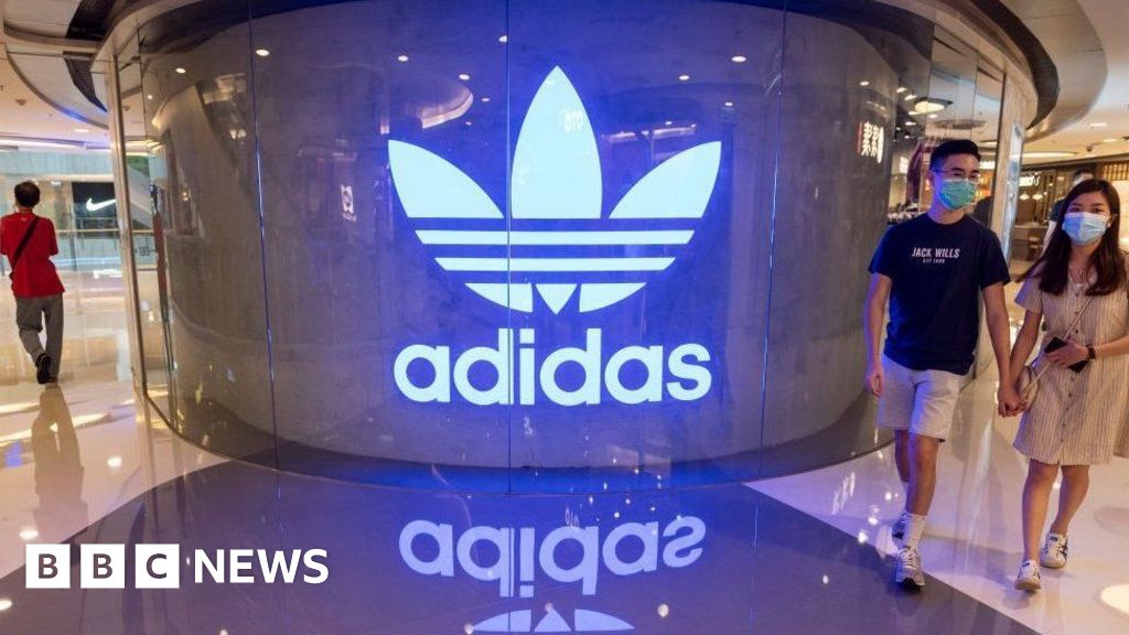 Tränarpriserna kommer att stiga på grund av tullar, säger adidas