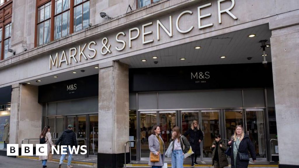 Marks & Spencer säger att det fungerar ”dag och natt” över cyberattack