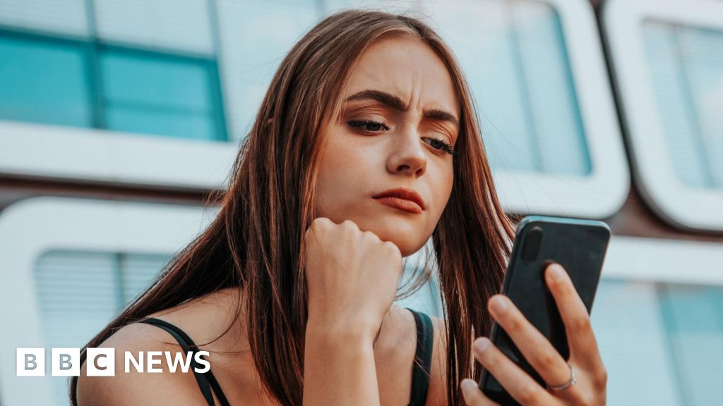 Tiktok blockerar sökningar efter extrem tunnhet ’Skinnytok’ hashtag